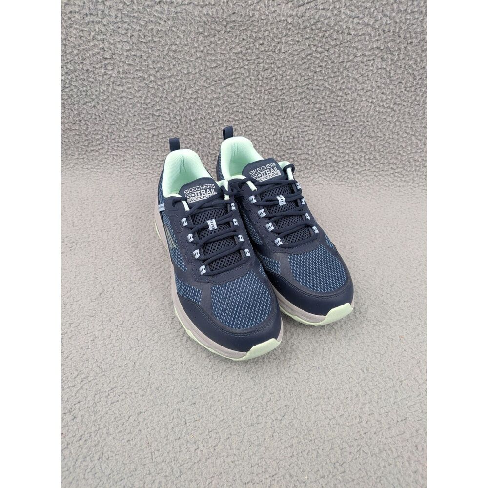 Skechers GO Trail Altitude Trail Shoes Women's size 8.5 Athletic Shoes Navy Blue